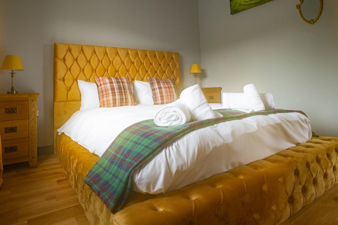 Luxury 4 Bedroom Cottage With Stunning Views Near Fairy Pools! Carbost  Buitenkant foto