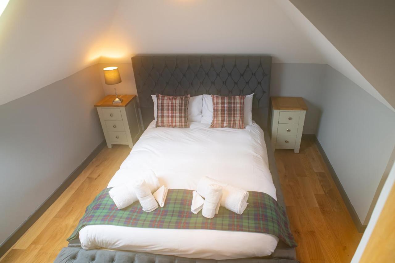 Luxury 4 Bedroom Cottage With Stunning Views Near Fairy Pools! Carbost  Buitenkant foto