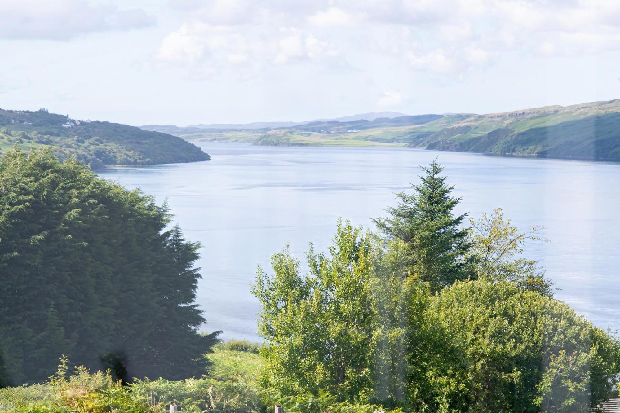 Luxury 4 Bedroom Cottage With Stunning Views Near Fairy Pools! Carbost  Buitenkant foto