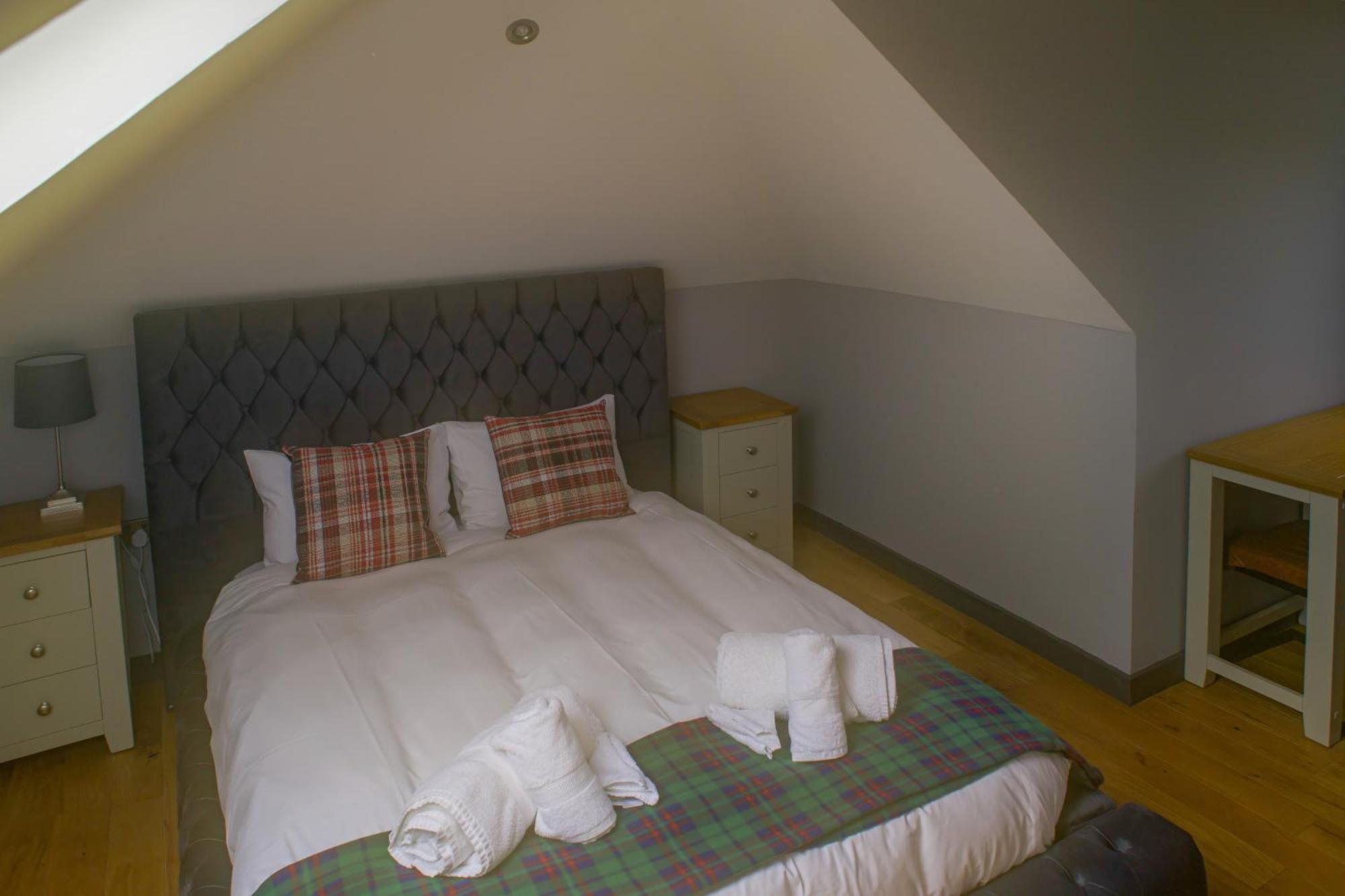 Luxury 4 Bedroom Cottage With Stunning Views Near Fairy Pools! Carbost  Buitenkant foto