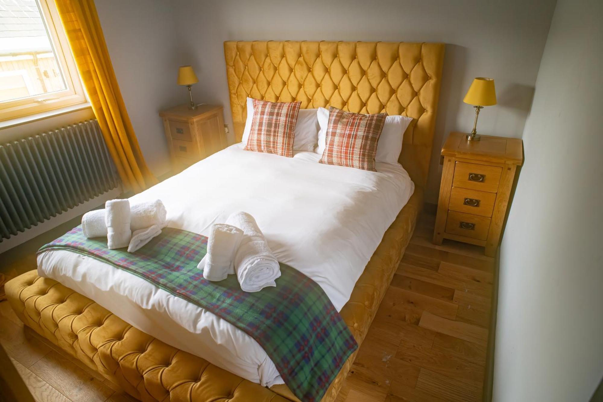 Luxury 4 Bedroom Cottage With Stunning Views Near Fairy Pools! Carbost  Buitenkant foto