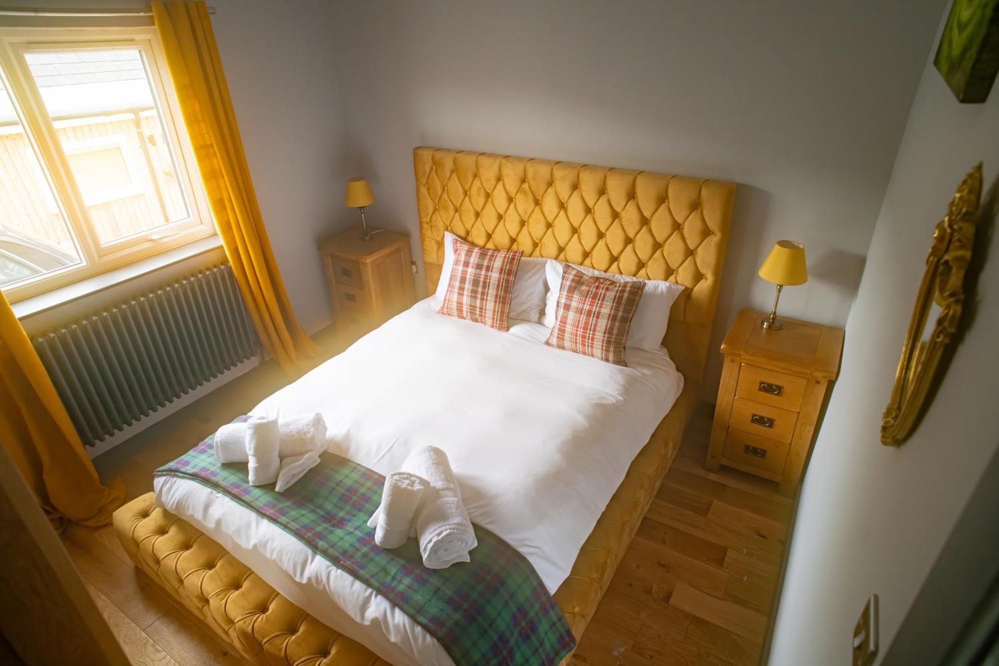 Luxury 4 Bedroom Cottage With Stunning Views Near Fairy Pools! Carbost  Buitenkant foto