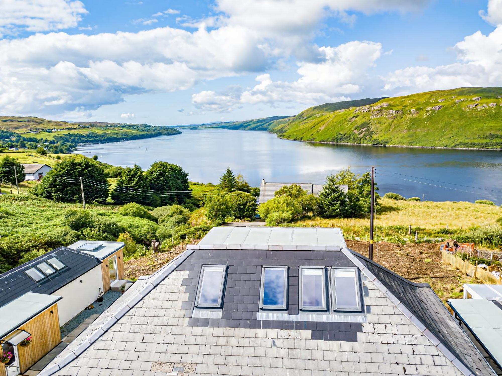 Luxury 4 Bedroom Cottage With Stunning Views Near Fairy Pools! Carbost  Buitenkant foto